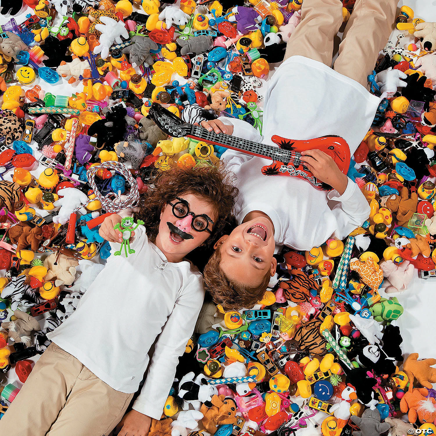 Discount π Bulk Medium Toy Assortment - 100 Pc. π - Image 3